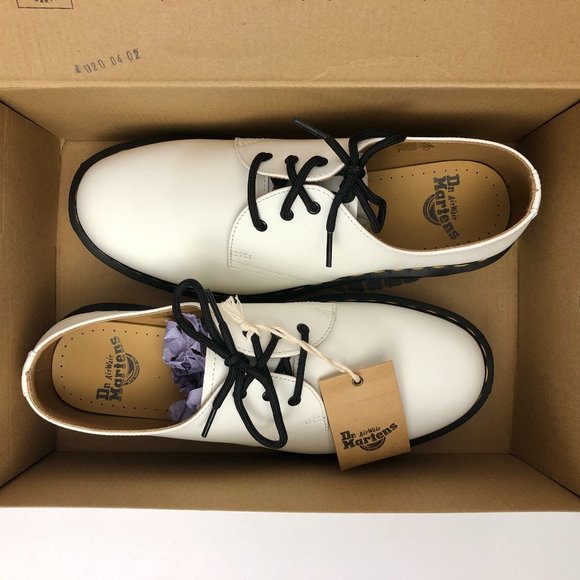 Unisex Dr. Martens 1461 Smooth Oxford Shoe - Picture 1 of 8